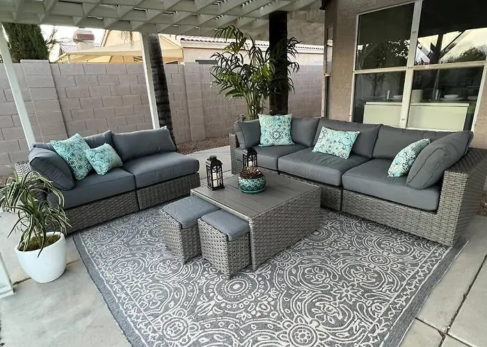 3bd Near Scottsdale - Golf Putting
